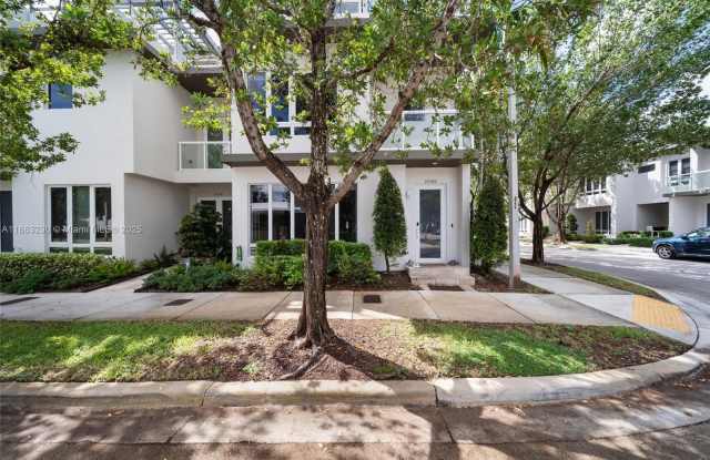 Photo of 10560 NW 64th Ter