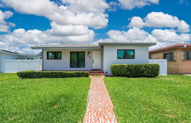 6495 SW 25th Ter