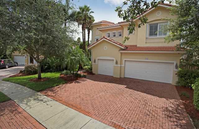 7061 NW 113 CT