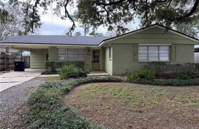 6121 STRATFORD Place