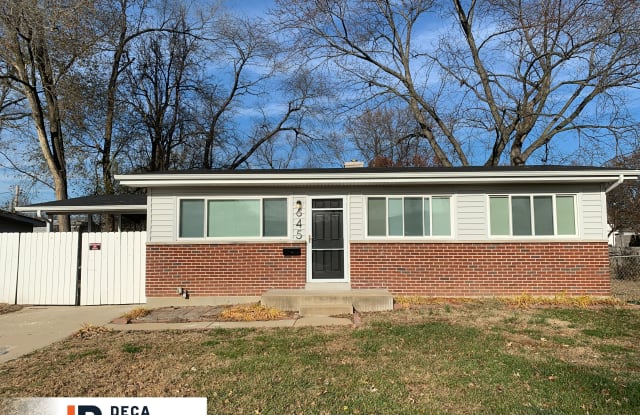 645 Loyola Dr - 645 Loyola Drive, Florissant, MO 63031