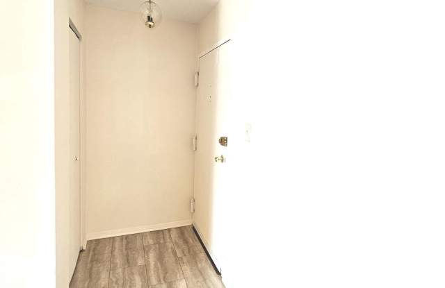 5618 BLOOMFIELD DRIVE