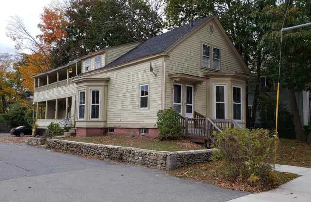 16 Middle Street