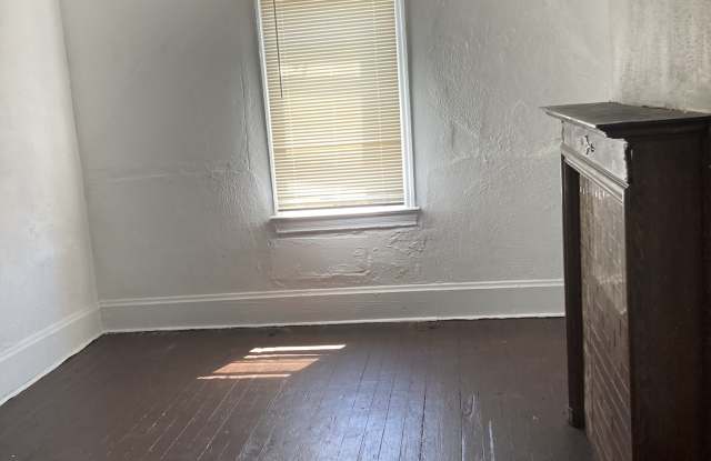 Photo of 153 Evergreen Ave