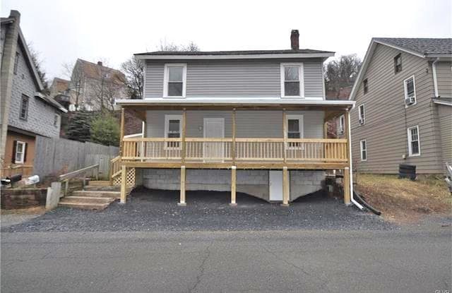 120 Red Hill Drive - 120 Red Hill Drive, Palmerton, PA 18071