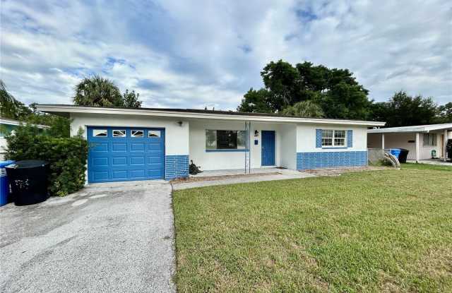 Photo of 5925 1ST STREET NE