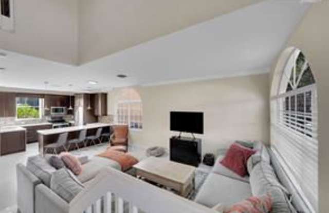 8785 Northwest 6th Street