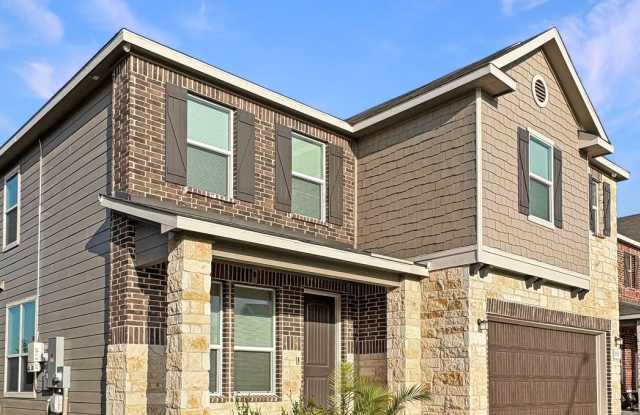 Photo of Contemporary Living in Seguin – Over 2,400 Sq Ft of Comfort