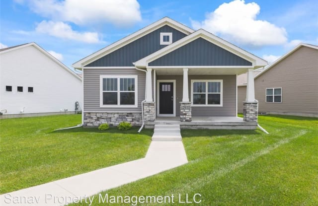 2711 NW 31st Street - 2711 Northwest 31st Street, Ankeny, IA 50023