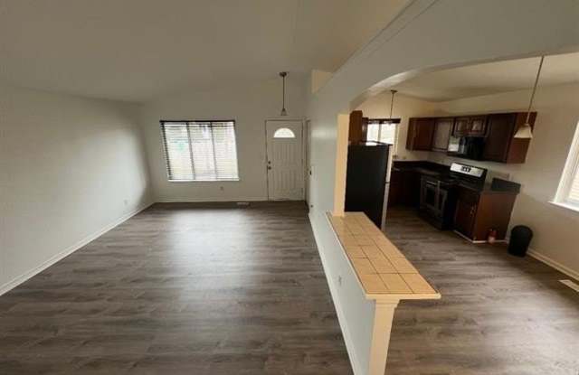 28445 BEECHWOOD Street