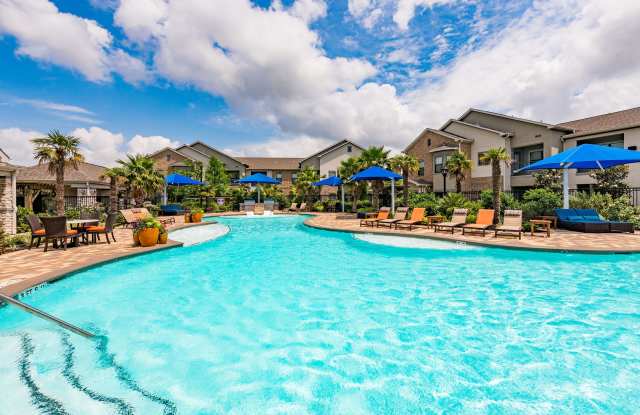 Photo of Cortland Avion Shadow Creek