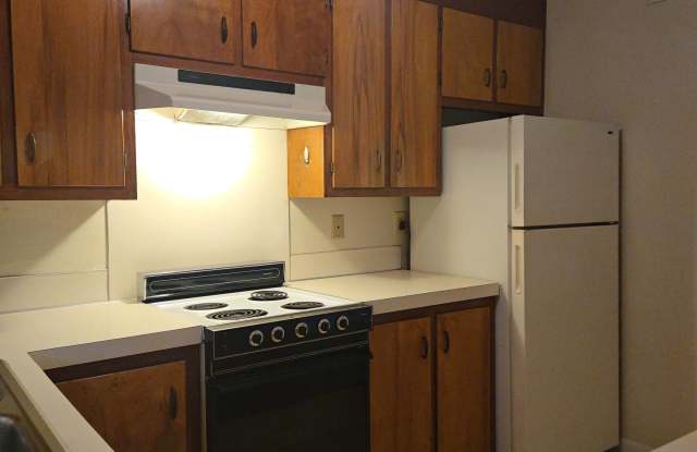 Photo of 186 Union St - #1Coachhouse