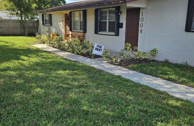 1022 Mcintosh Street