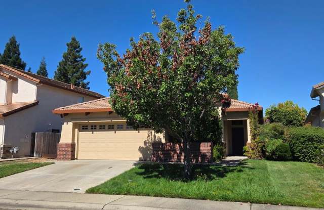 Broadstone - 3bdrm, 2 bath - Close to Shopping, Park & Schools!