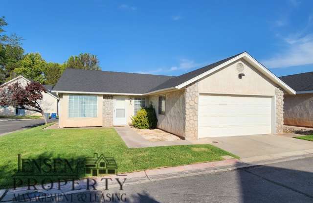 Two Bedroom Home-Community Pool
