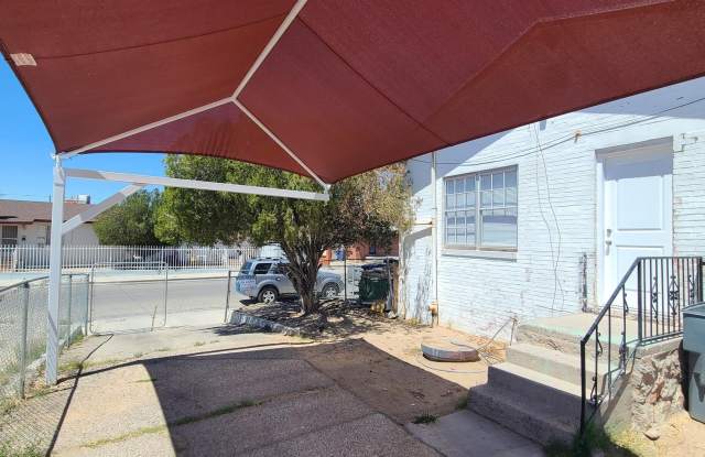 1318 Chadbourne Street