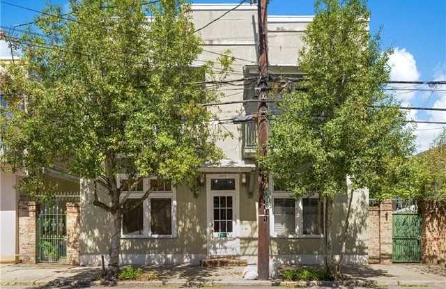 1931 BURGUNDY Street - 1931 Burgundy Street, New Orleans, LA 70116