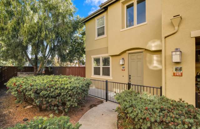 751 Paradise Way