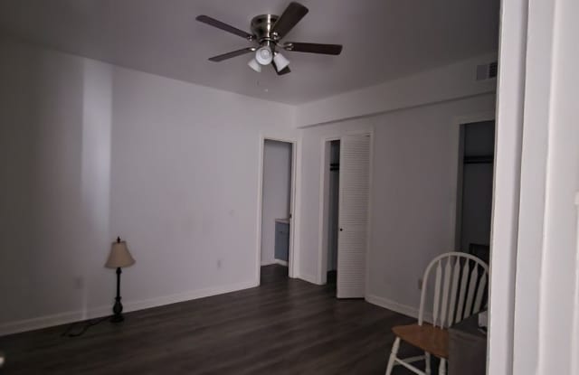 16 S East Street