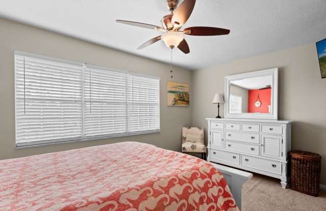 1901 Indian River Boulevard unit: 201A