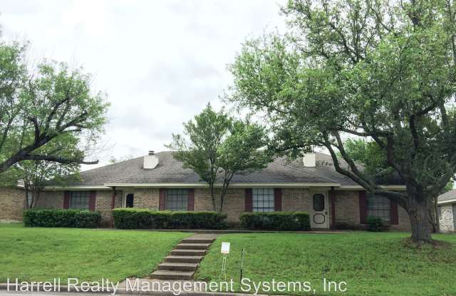 5712 Wilshire - 5712 Wilshire Dr, Waco, TX 76710