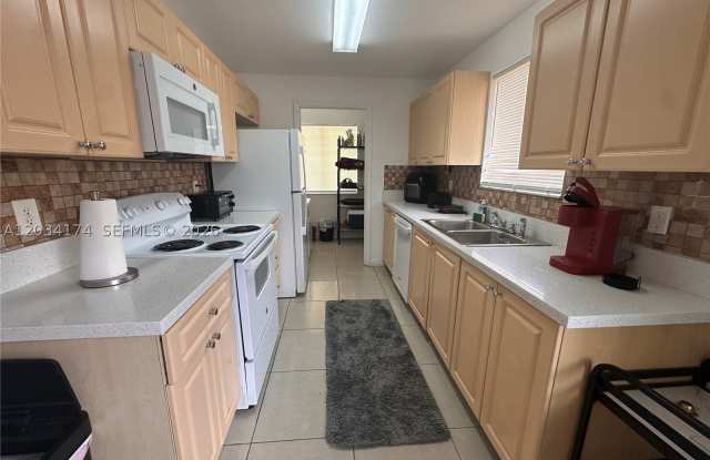 404 NW 2nd Ave