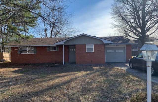 1039 W Bel Air