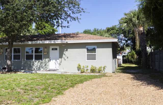 113 SW 6th Street