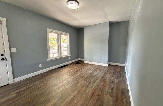 448 E Woodrow Avenue