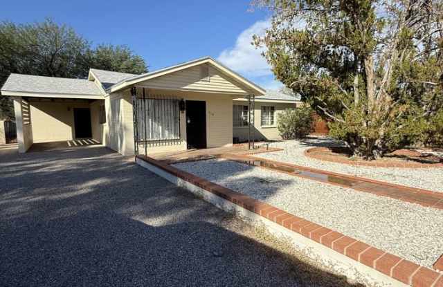 Photo of 418 South Jerrie Avenue