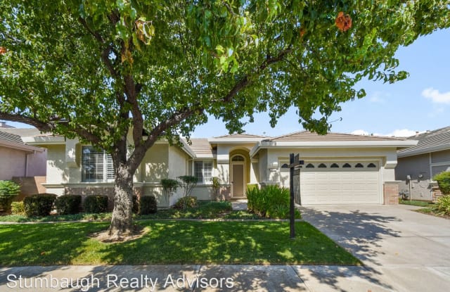 323 Mandarin Circle - 323 Mandarin Circle, Vacaville, CA 95687