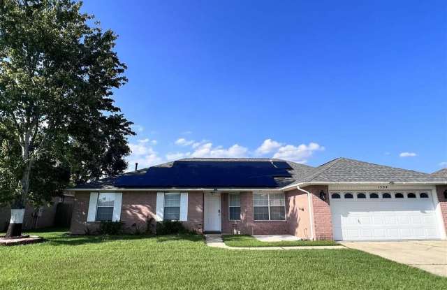 1334 Mazurek Blvd - 1334 Mazurek Boulevard, Ensley, FL 32514