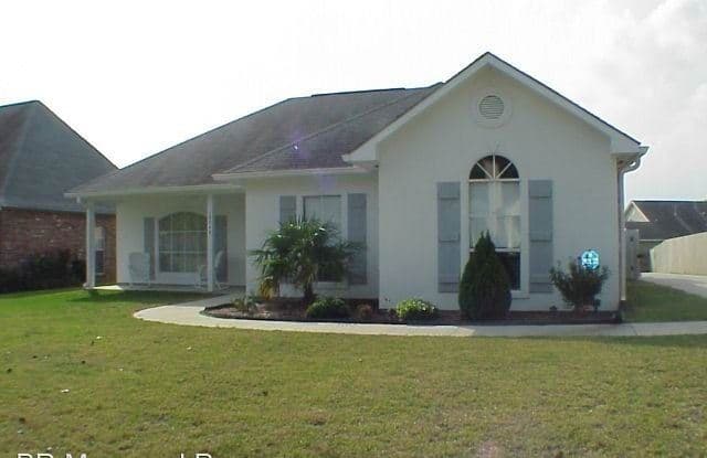 18549 Lake Camellia - 18549 Lake Camellia Avenue, East Baton Rouge County, LA 70817