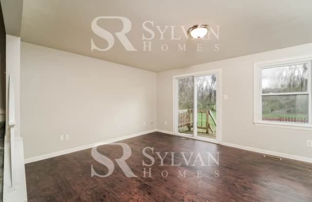 5372 King Arthur Circle