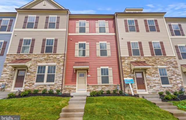 5907 GARDEN WALK Drive