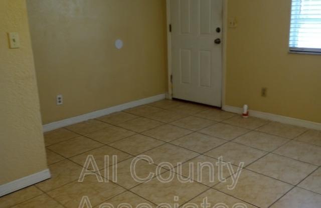 8921 Cochise Lane
