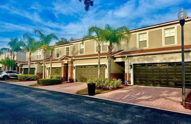 Photo of 1483 HILLVIEW LANE