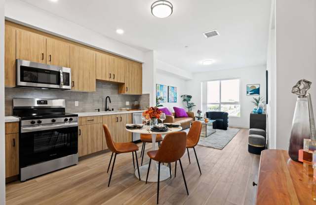 MODERNO Axis Luxury Living