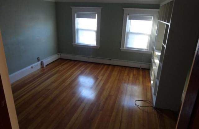88 Hobart St #3C Boston MA 02135