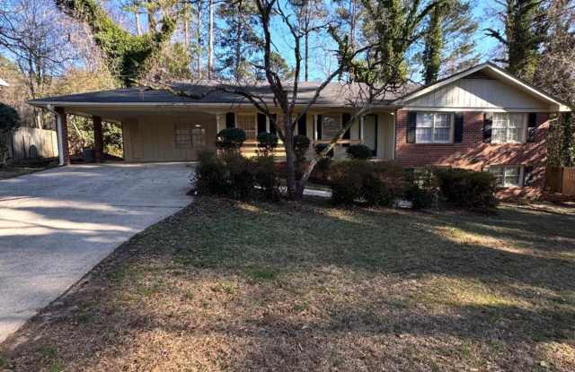 501 Valleyview Drive