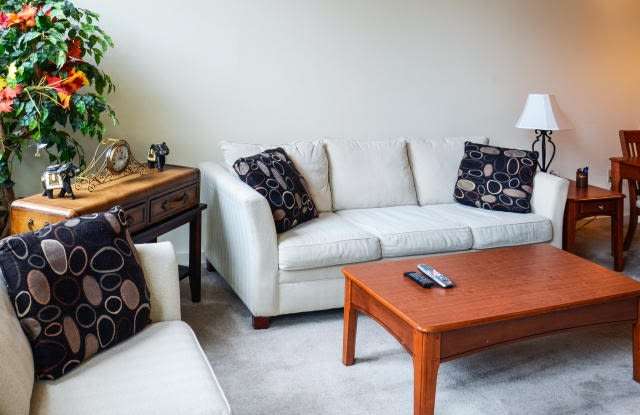 155 South Poplar St Unit C21