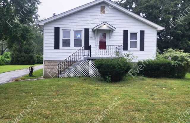 8551 Frost Ave