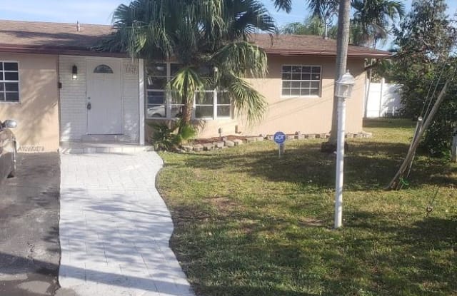 1820 NW 33rd St - 1820 Northwest 33rd Street, Oakland Park, FL 33309