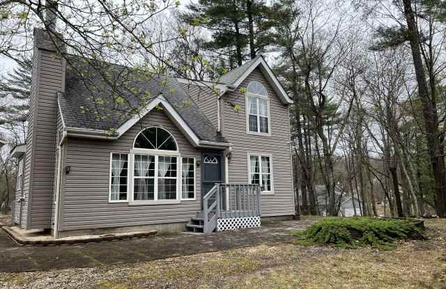 1104 Yorkshire Lane