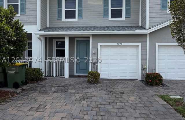 1710 SE 9th Ave