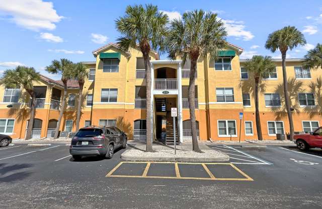 Stunning 1-Bedroom Condo in Seminole – Just 5 Minutes from the Beach!