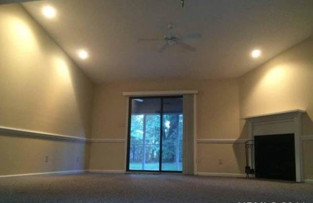 3102 Country Club Road