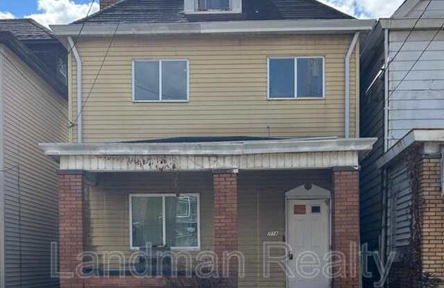 Photo of 711 Russellwood Avenue - 2