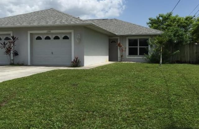 2308 NE 6th ST - 2308 2308/2310 NE 6th St, Cape Coral, FL 33909