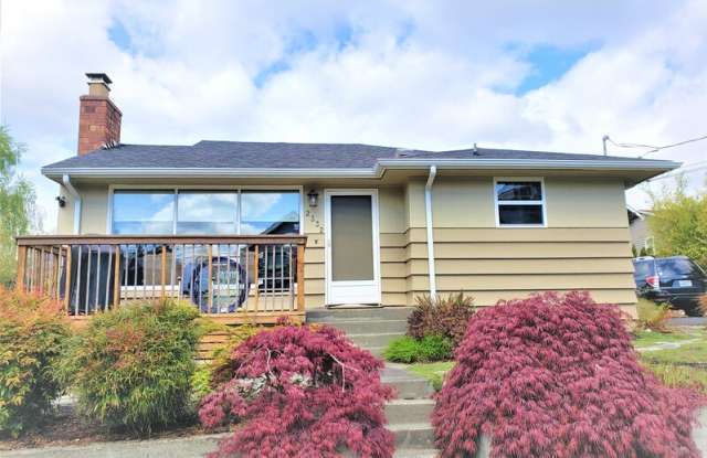 2332 N 60th St - 2332 North 60th Street, Seattle, WA 98103